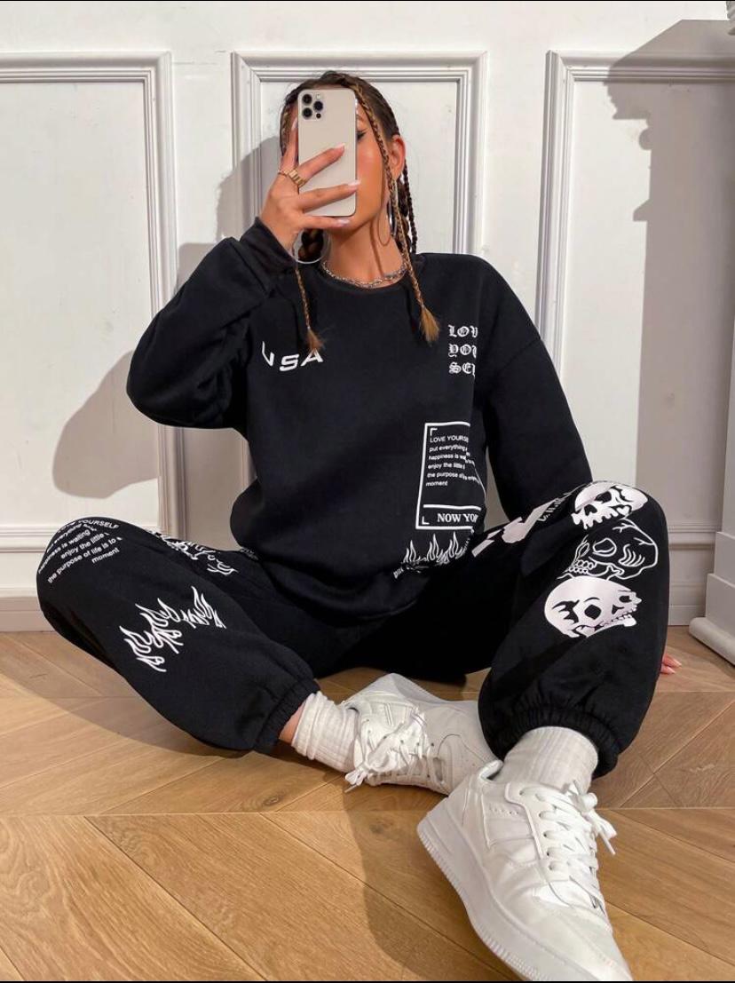 Skull Suit Black